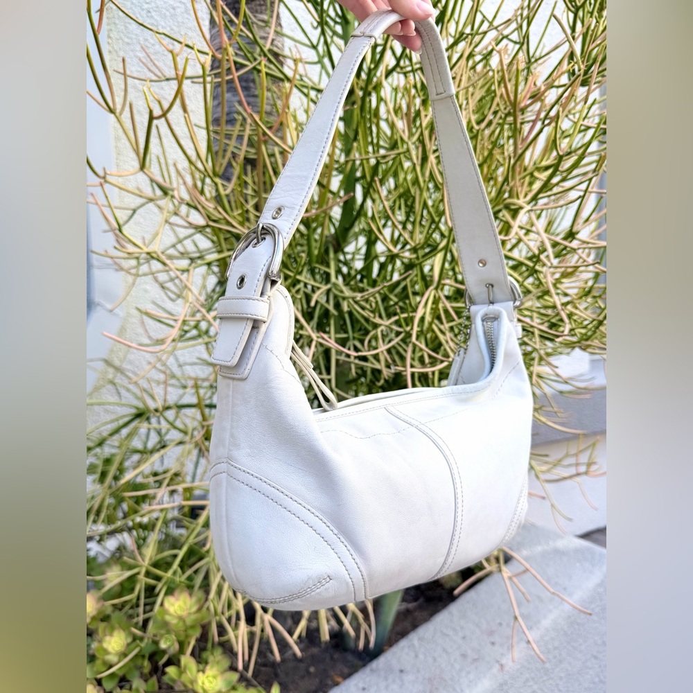 Y2K Vintage White Leather Coach Hobo Shoulder Bag 🤍✨